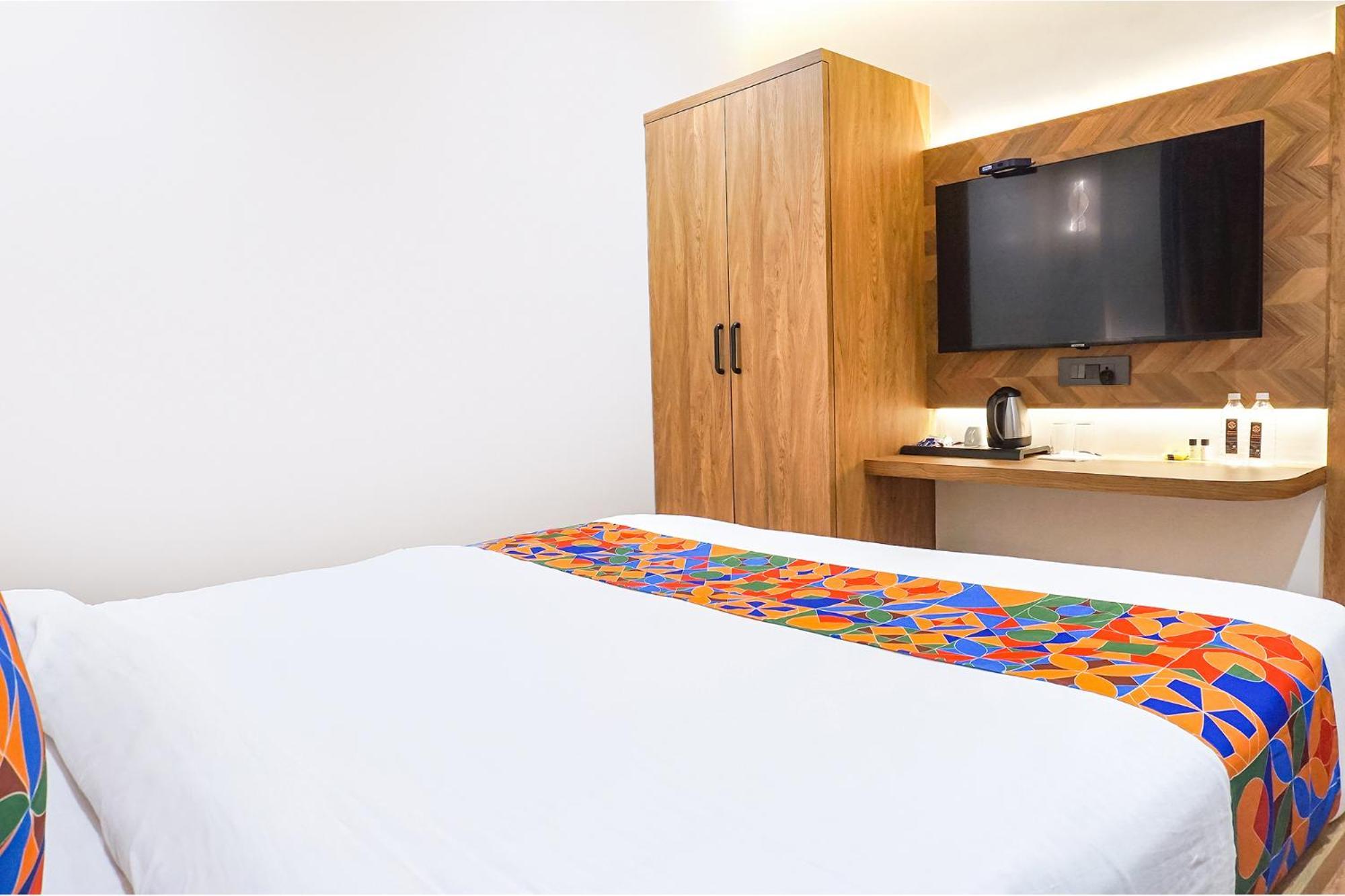 Fabhotel Prime Shourya Residency - Nr Maharshi Karve Museum Pune Exterior foto