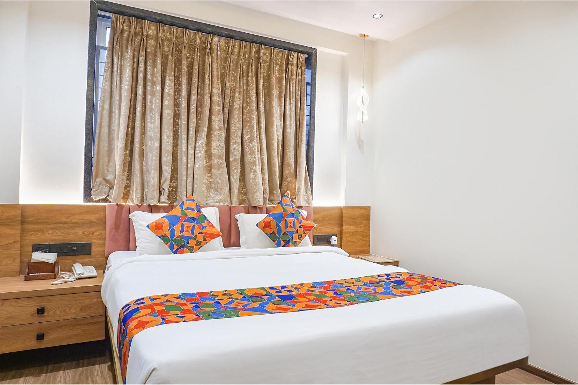 Fabhotel Prime Shourya Residency - Nr Maharshi Karve Museum Pune Exterior foto