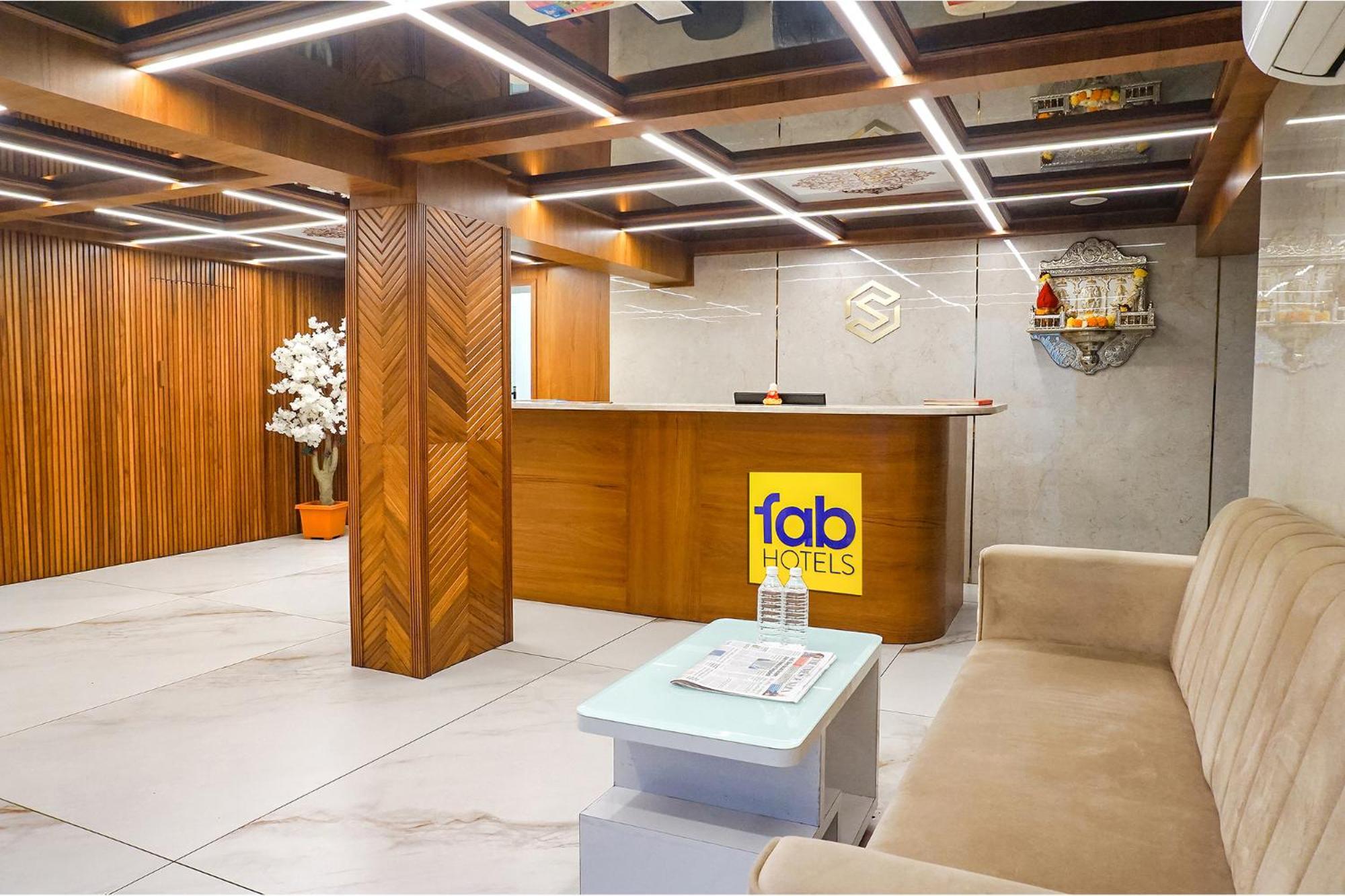 Fabhotel Prime Shourya Residency - Nr Maharshi Karve Museum Pune Exterior foto