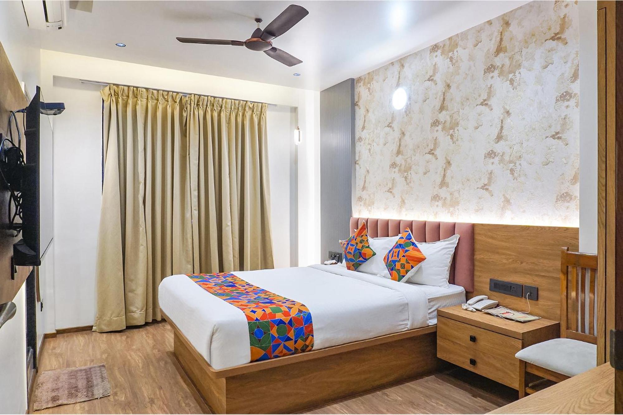 Fabhotel Prime Shourya Residency - Nr Maharshi Karve Museum Pune Exterior foto